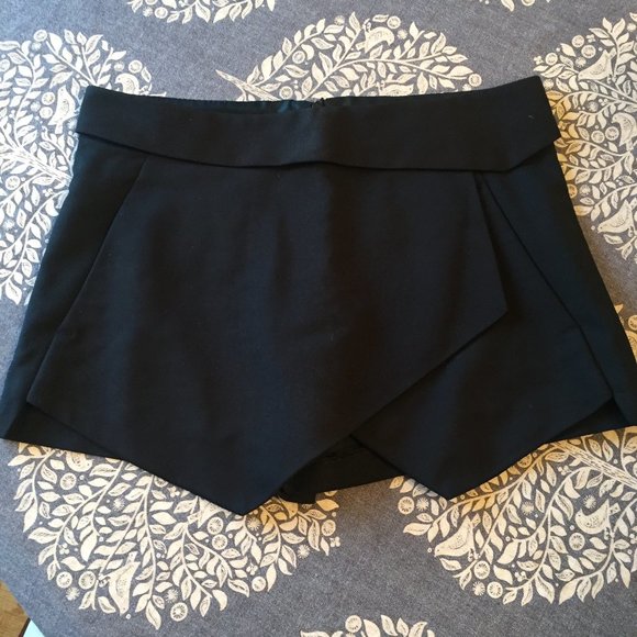 Zara Skort - Picture 2 of 4